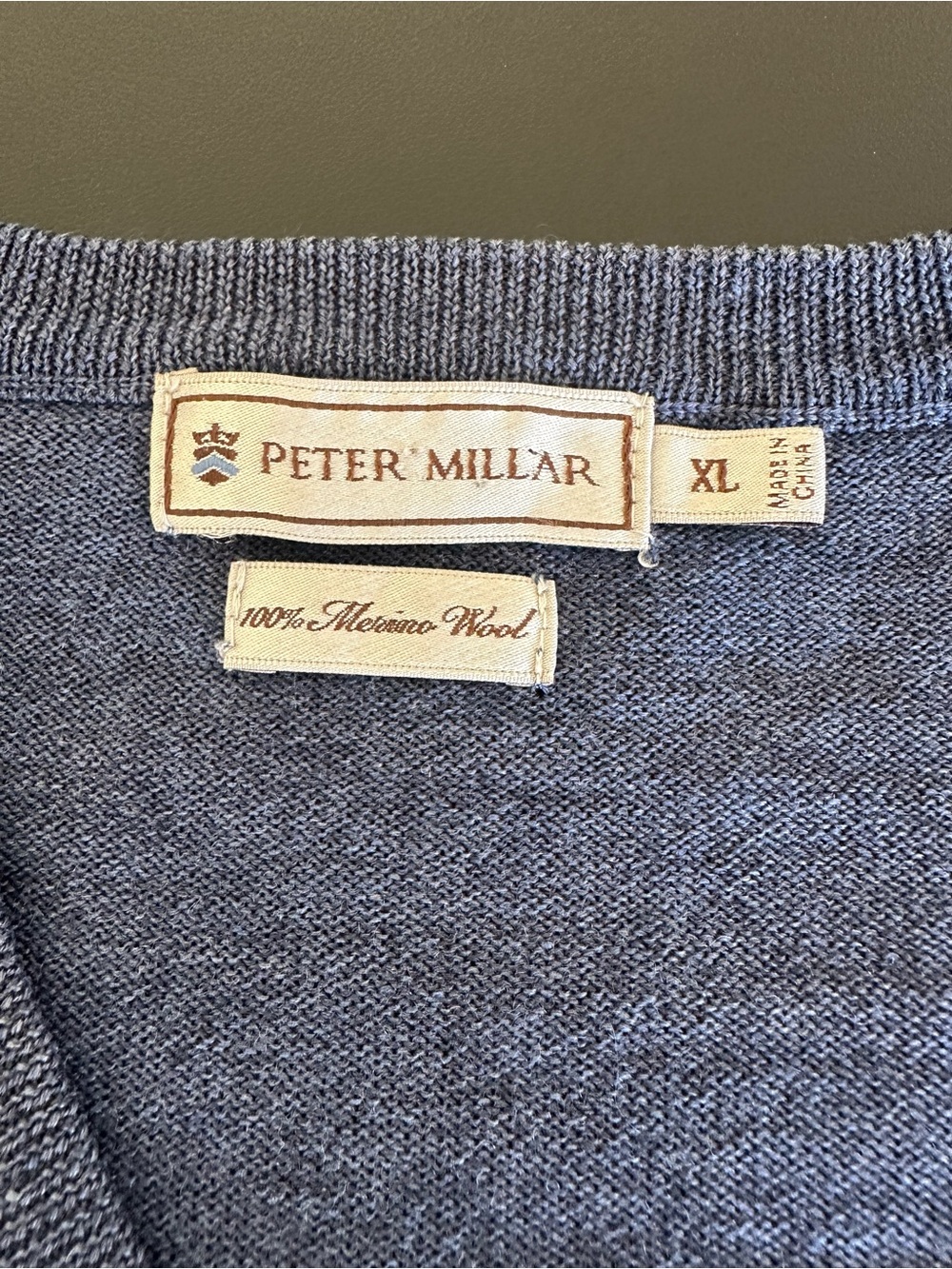Peter Millar Men's Merino Wool V-Neck Sweater - Navy Size XL